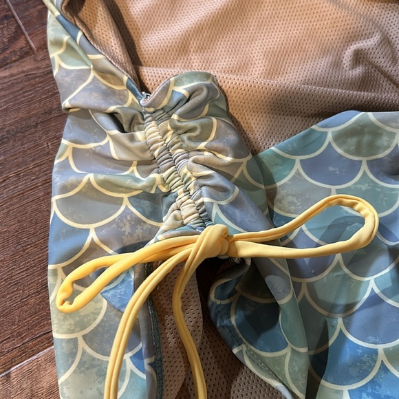 Girl on Fire swimsuit in mermaid - Picture 3 of 4